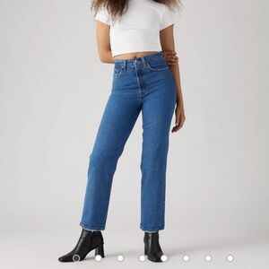 Levi’s Ribcage Ankle Straight Jean, size 26